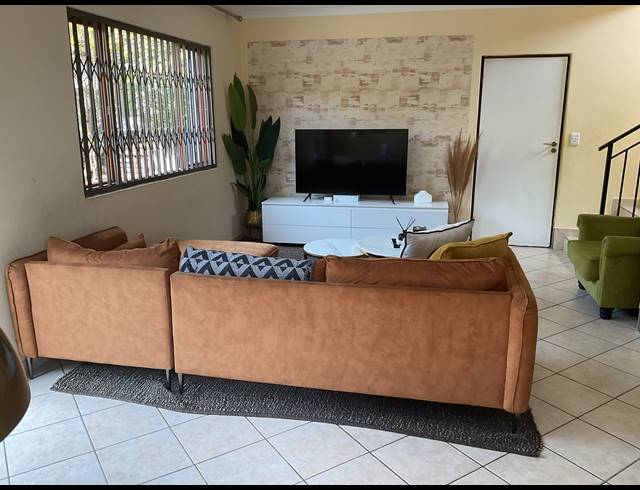 3 BEDROOM TOWNHOUSE FOR SALE IN THE REEDS